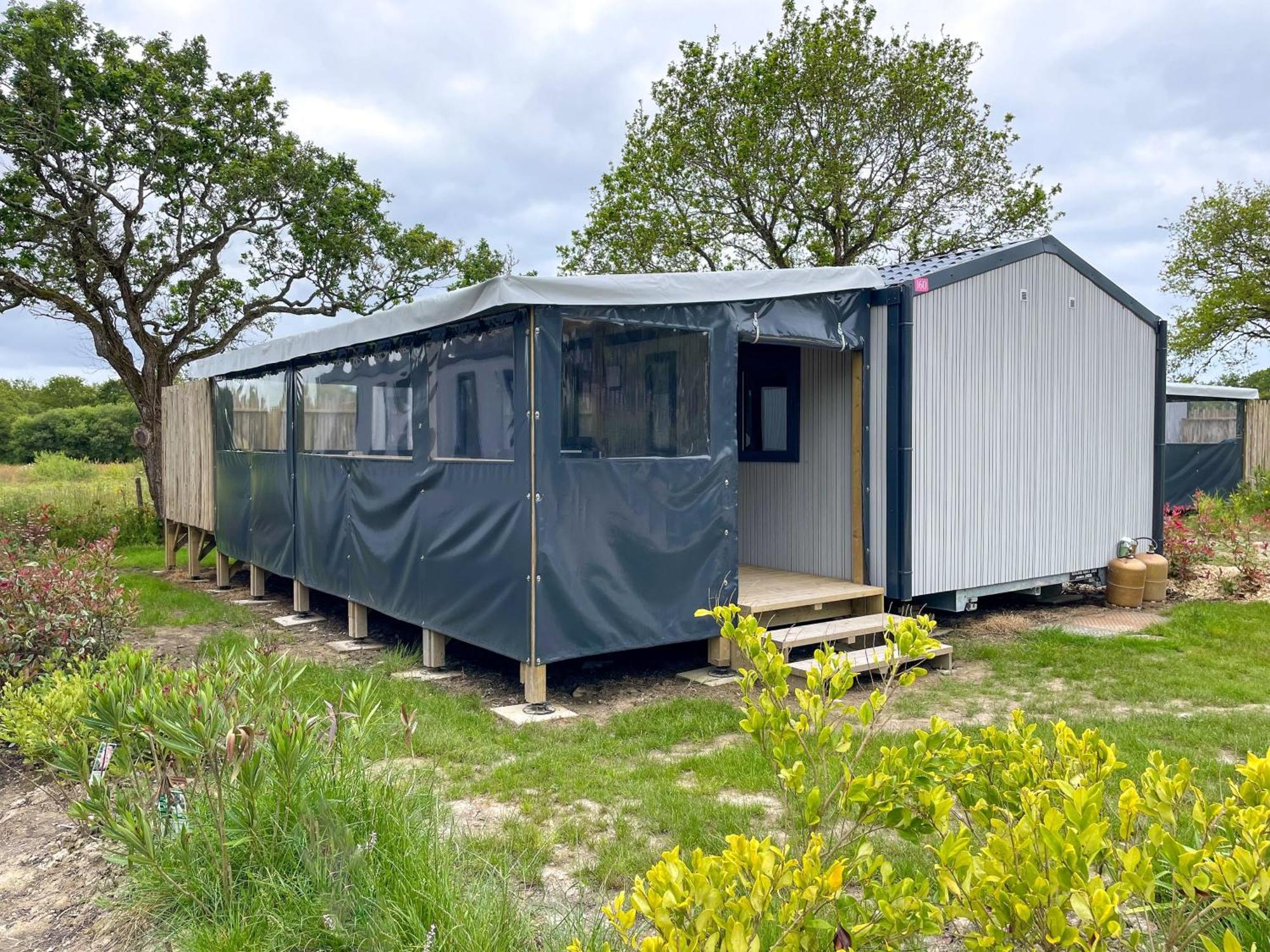 Camping Les Brillas Les Moutiers Exterior foto